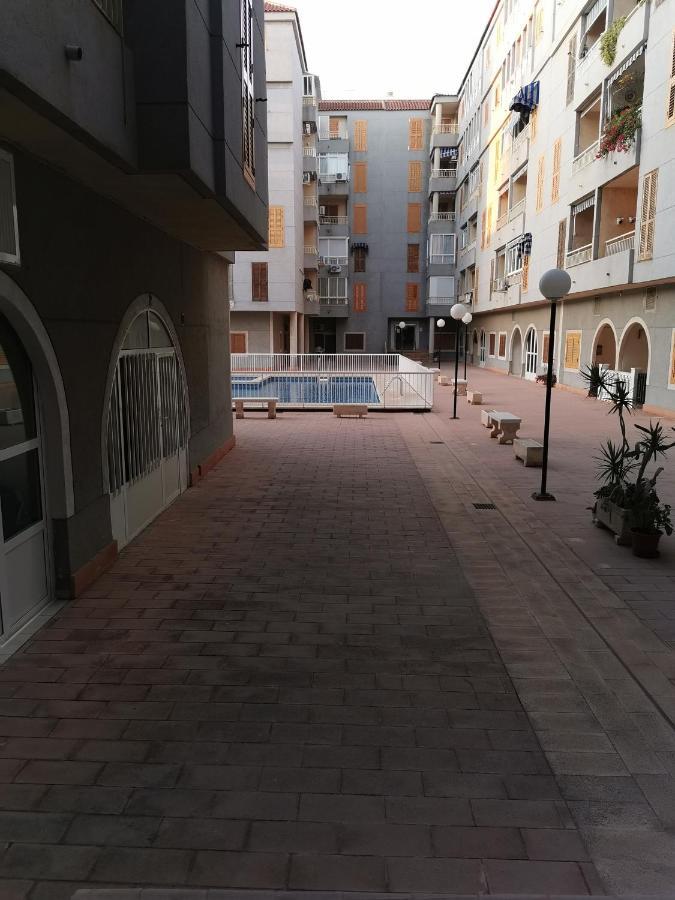 Naufragos Apartament Torrevieja Exteriör bild